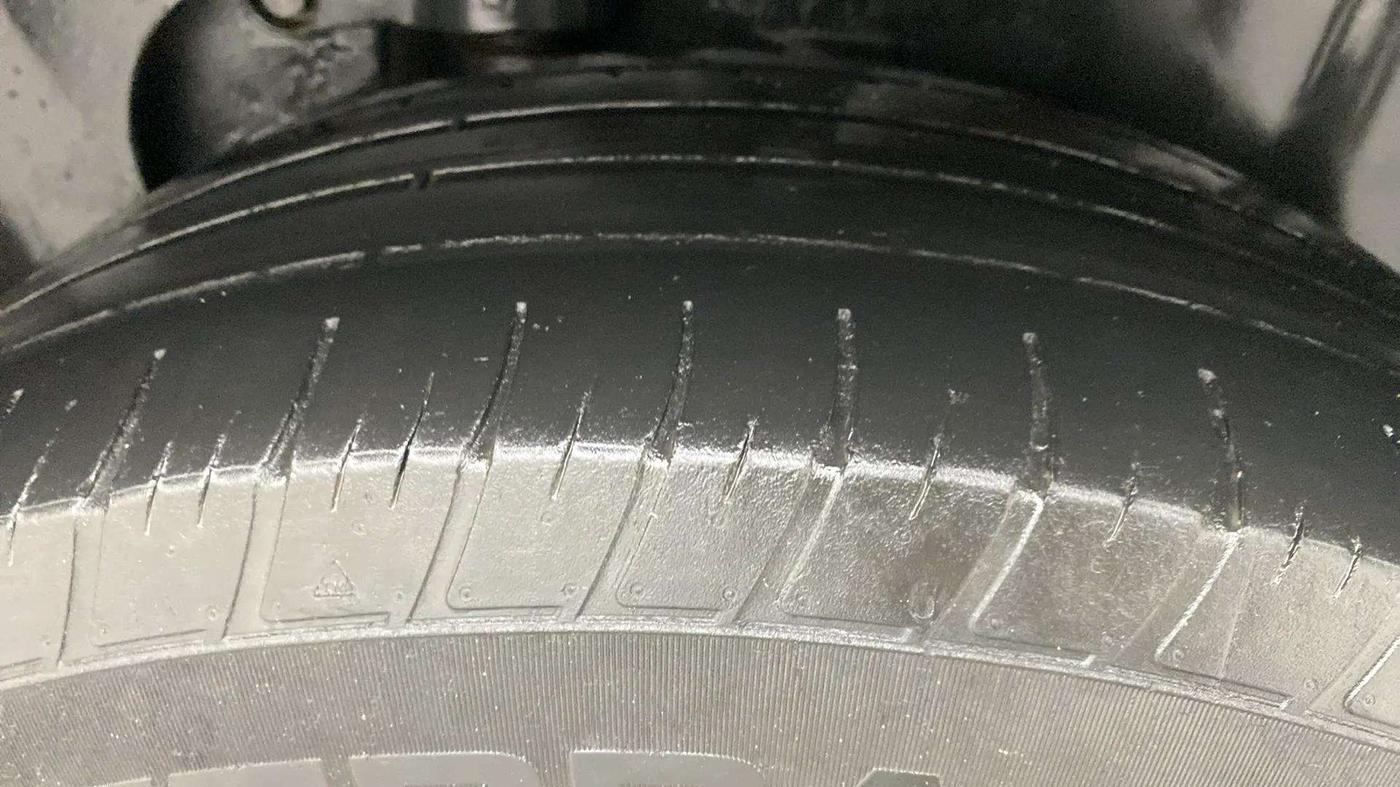 2022 Tata Harrier XT PLUS 2.0L KRYOTEC, Diesel, Manual, 49,961 km, Left Rear Tyre Tread