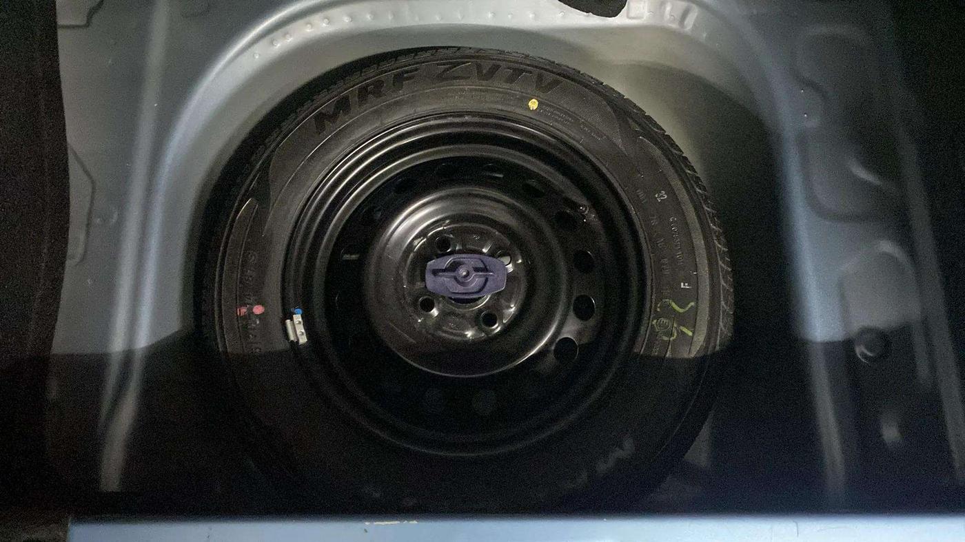 2019 Maruti New Wagon-R ZXI 1.2, Petrol, Manual, 16,419 km, Spare Tyre