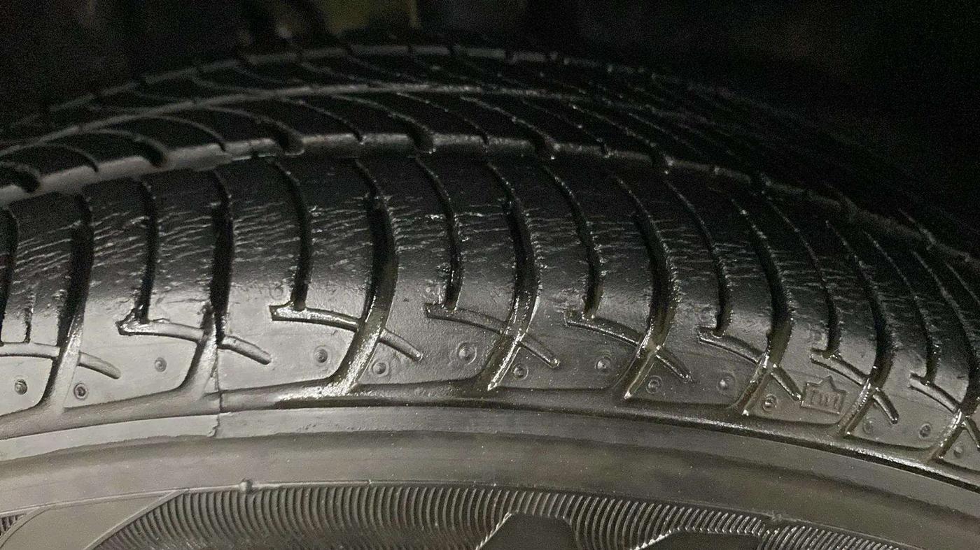 2019 Maruti New Wagon-R ZXI 1.2, Petrol, Manual, 16,419 km, Left Front Tyre Tread