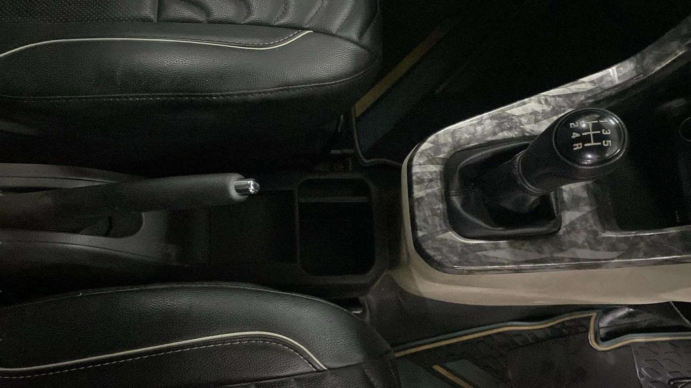 2019 Maruti New Wagon-R ZXI 1.2, Petrol, Manual, 16,419 km, Gear Lever