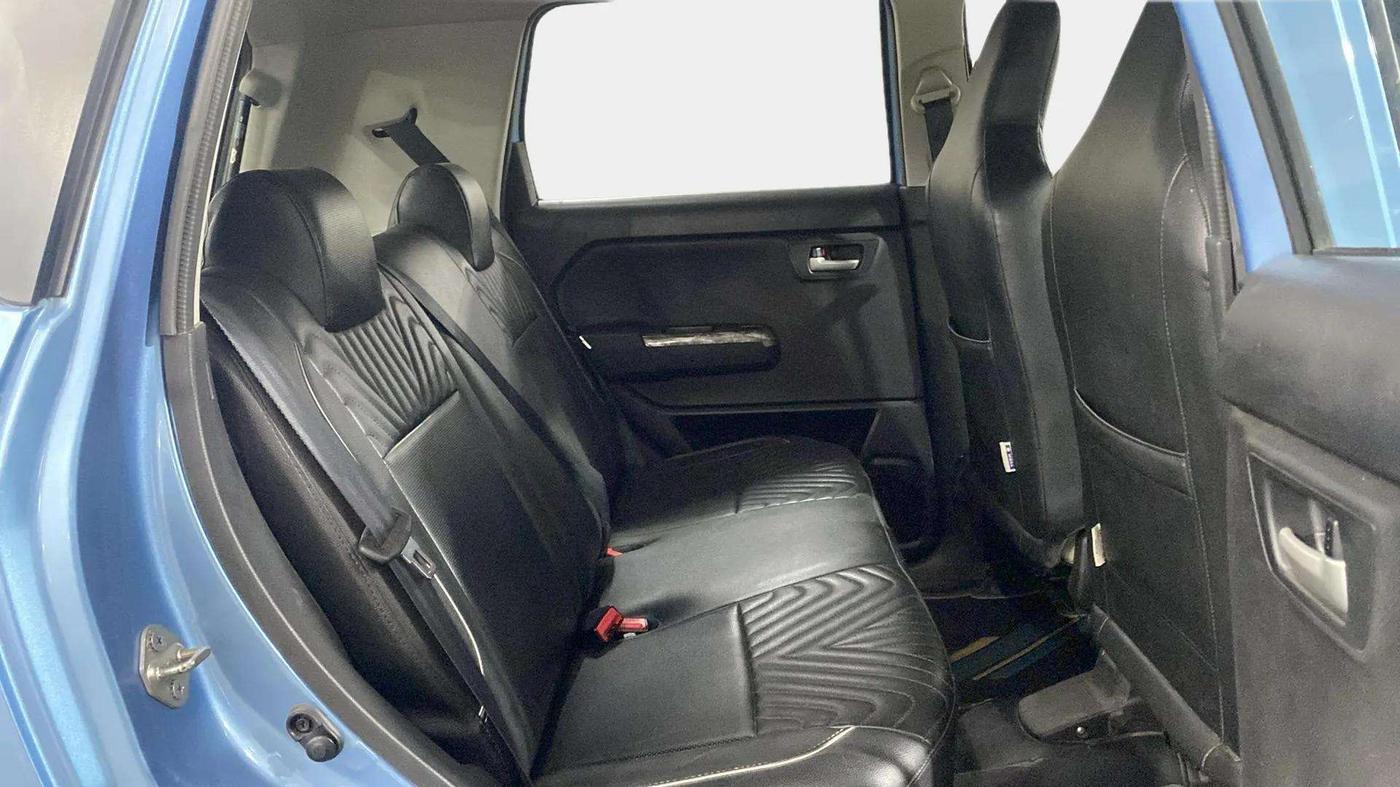 2019 Maruti New Wagon-R ZXI 1.2, Petrol, Manual, 16,419 km, Right Side Rear Door Cabin