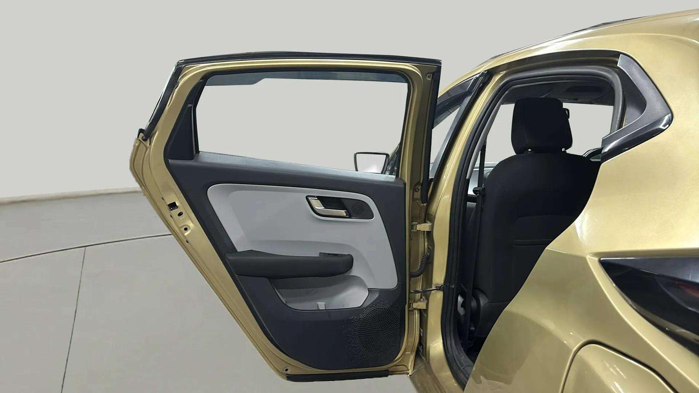 2020 Tata ALTROZ XZ PETROL, Petrol, Manual, 52,954 km, LHS Rear Door