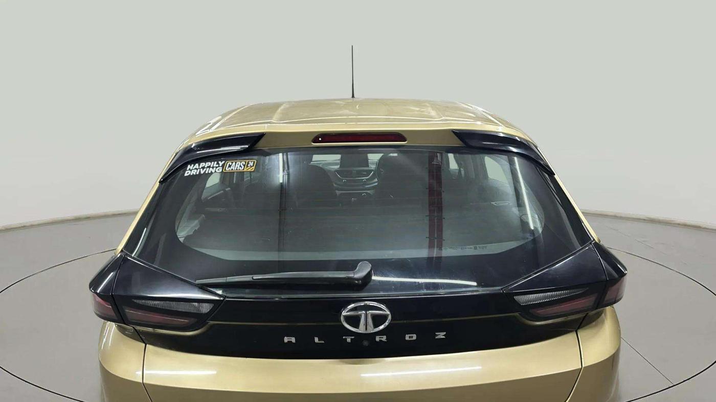 2020 Tata ALTROZ XZ PETROL, Petrol, Manual, 52,954 km, Rear Windshield