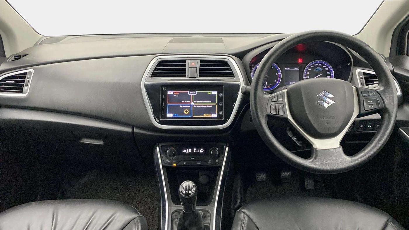 2018 Maruti S Cross ALPHA 1.3, Diesel, Manual, 58,674 km, Dashboard