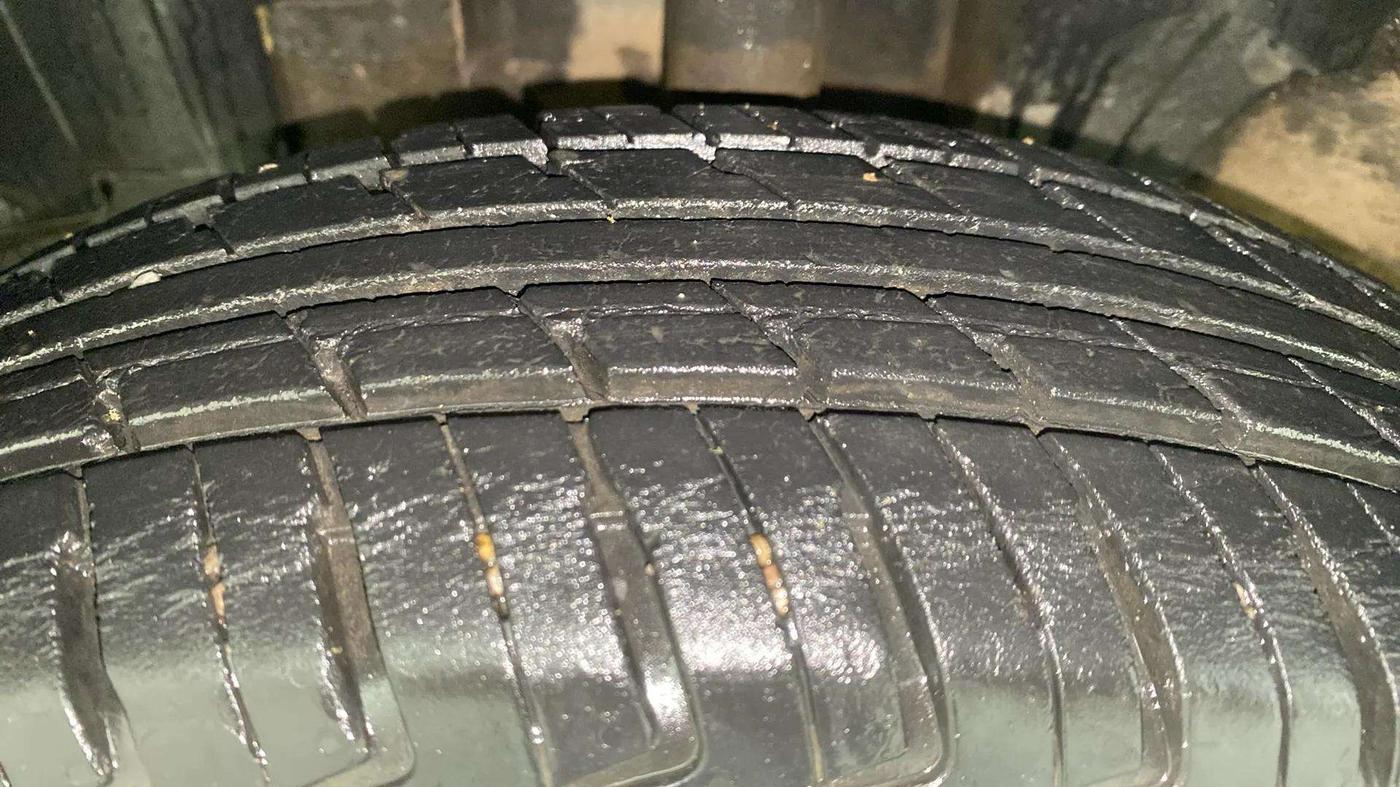 2016 Renault Kwid RXL, Petrol, Manual, 39,360 km, Left Front Tyre Tread