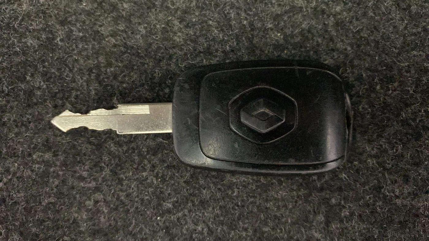2016 Renault Kwid RXL, Petrol, Manual, 73,142 km, Key Close Up
