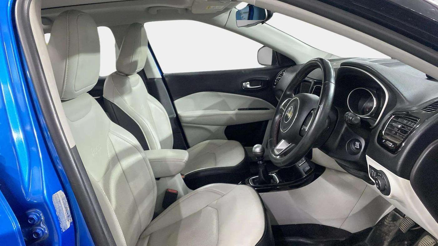 2018 Jeep Compass LIMITED PLUS DIESEL, Diesel, Manual, 76,582 km, Right Side Front Door Cabin