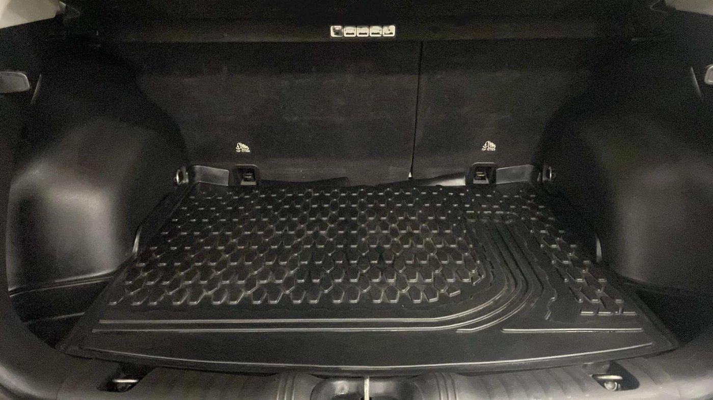 2018 Jeep Compass LIMITED PLUS DIESEL, Diesel, Manual, 76,582 km, Boot Open Zoomed View