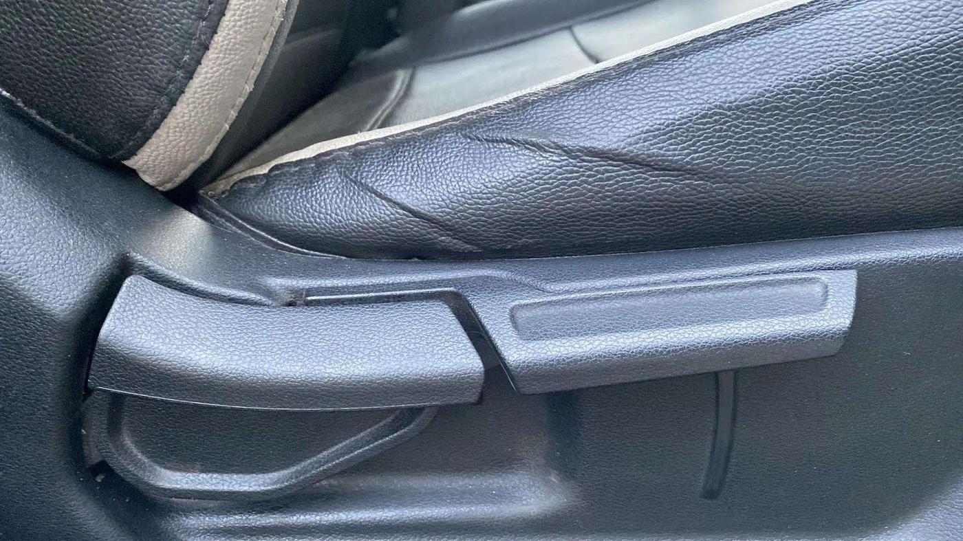 2022 Hyundai GRAND I10 NIOS MAGNA CORPORATE EDITION 1.2 KAPPA VTVT, Petrol, Manual, 22,553 km, Driver Side Adjustment Panel
