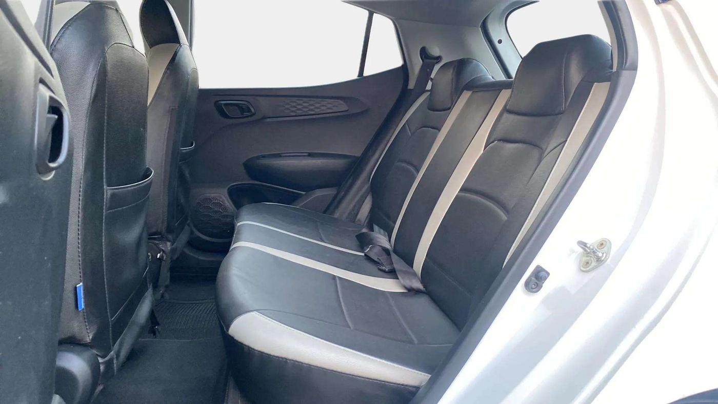 2022 Hyundai GRAND I10 NIOS MAGNA CORPORATE EDITION 1.2 KAPPA VTVT, Petrol, Manual, 22,553 km, Right Side Rear Door Cabin