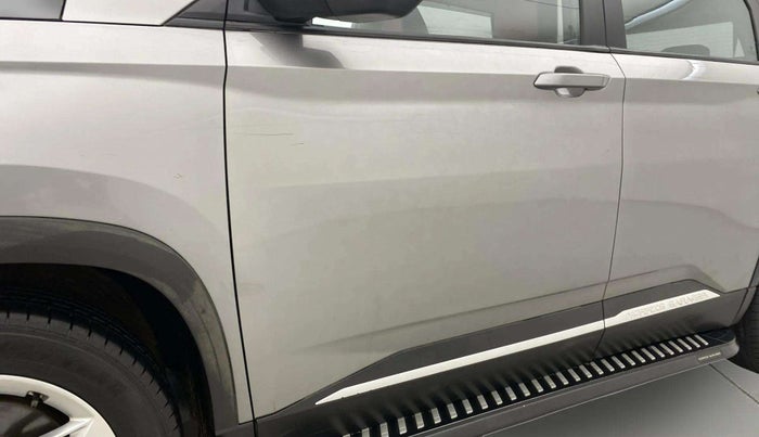 2021 MG HECTOR SUPER HYBRID 1.5 PETROL, Petrol, Manual, 40,207 km, Front passenger door - Minor scratches