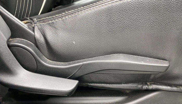 2019 Maruti Swift VXI, Petrol, Manual, 56,381 km, Driver Side Adjustment Panel