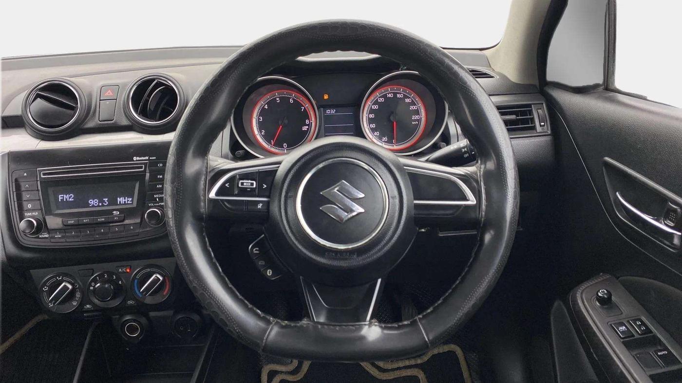 2019 Maruti Swift VXI, Petrol, Manual, 56,381 km, Steering Wheel Close Up