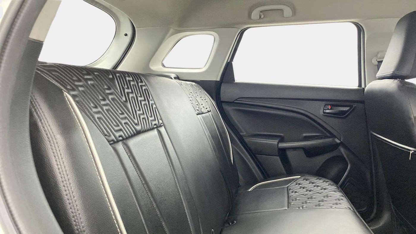 2023 Maruti BREZZA LXI SMART HYBRID, Petrol, Manual, 6,996 km, Right Side Rear Door Cabin