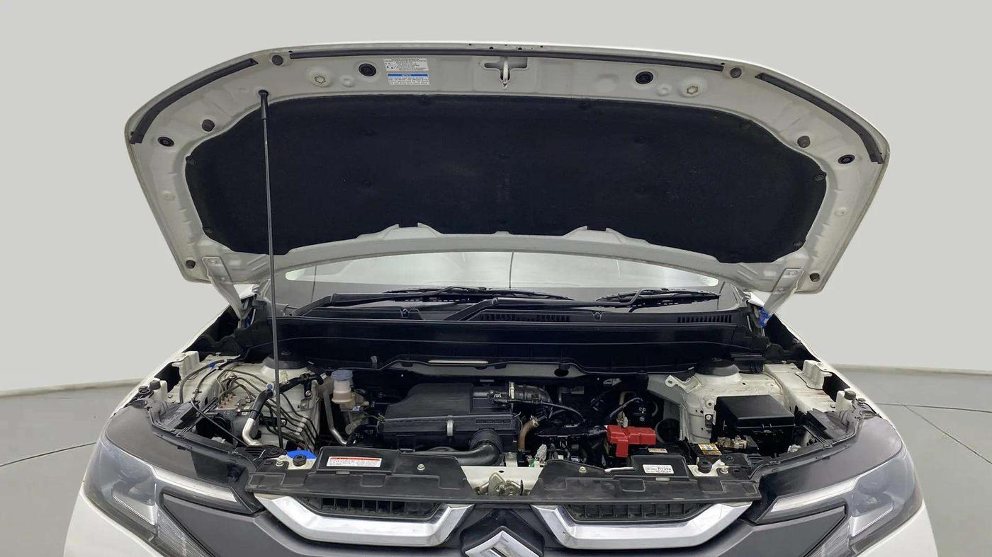 2023 Maruti BREZZA LXI SMART HYBRID, Petrol, Manual, 6,996 km, Open Bonet