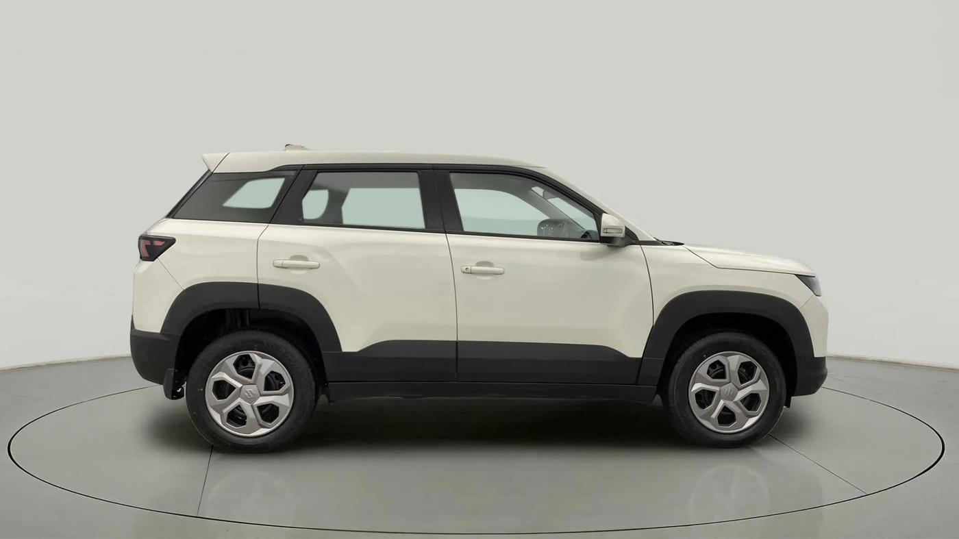 2023 Maruti BREZZA LXI SMART HYBRID, Petrol, Manual, 6,996 km, Right Side View