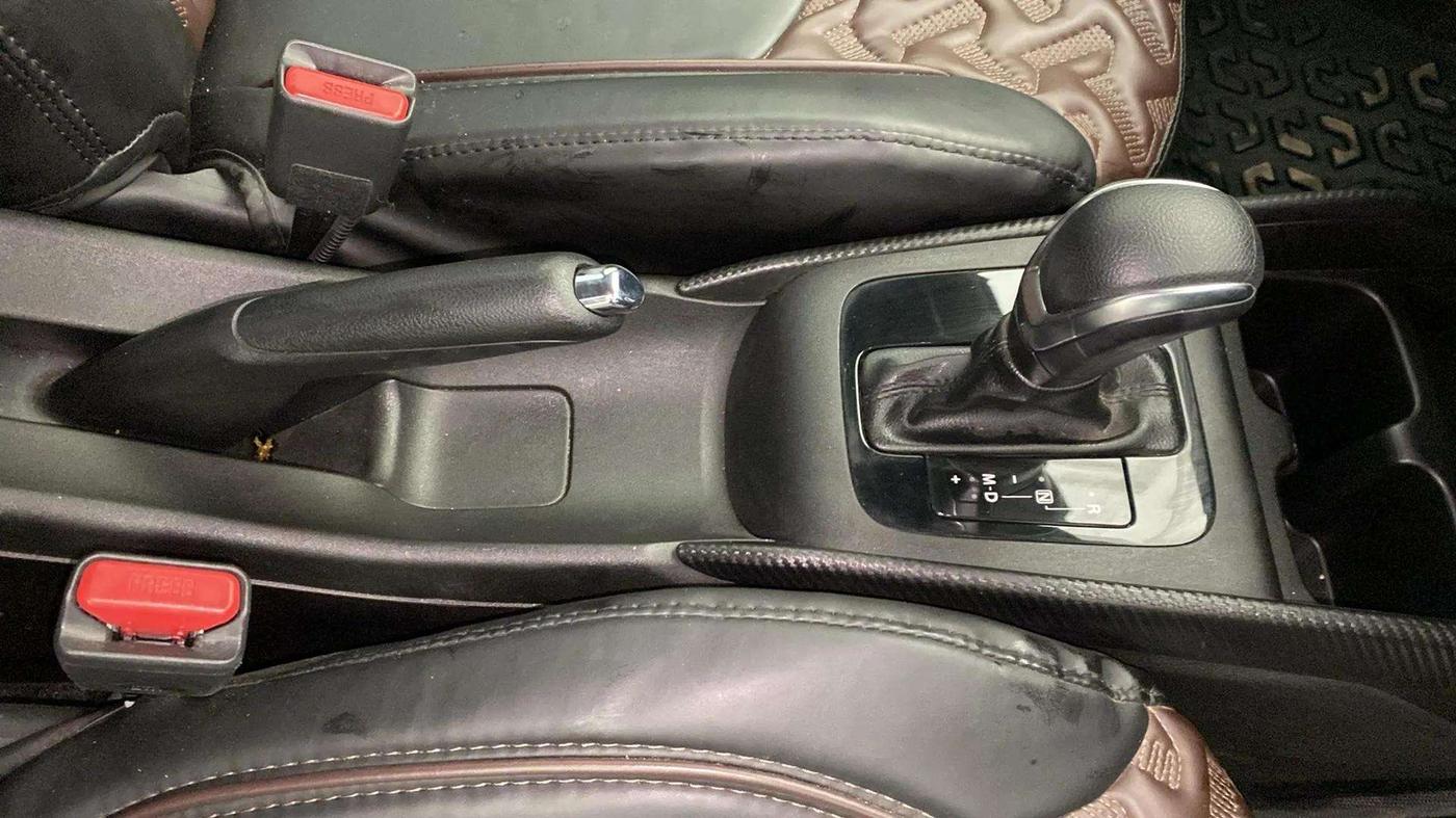 2023 Maruti FRONX DELTA PLUS 1.2L AGS, Petrol, Automatic, 9,901 km, Gear Lever
