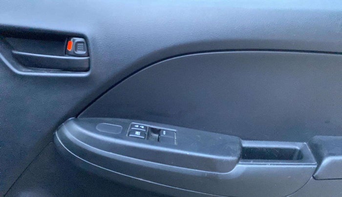 2016 Maruti Baleno SIGMA PETROL 1.2, Petrol, Manual, 97,050 km, Driver Side Door Panels Control