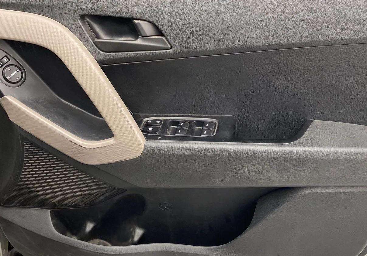 2017 Hyundai Creta E PLUS 1.6 PETROL, Petrol, Manual, 85,489 km, Driver Side Door Panels Control
