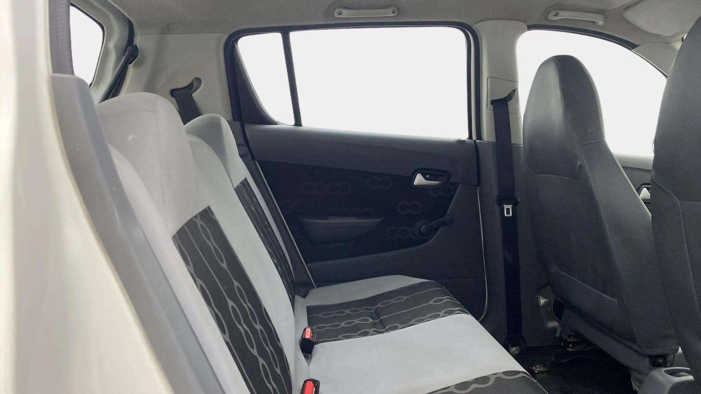 2015 Maruti Alto 800 LXI, Petrol, Manual, 62,962 km, Right Side Rear Door Cabin