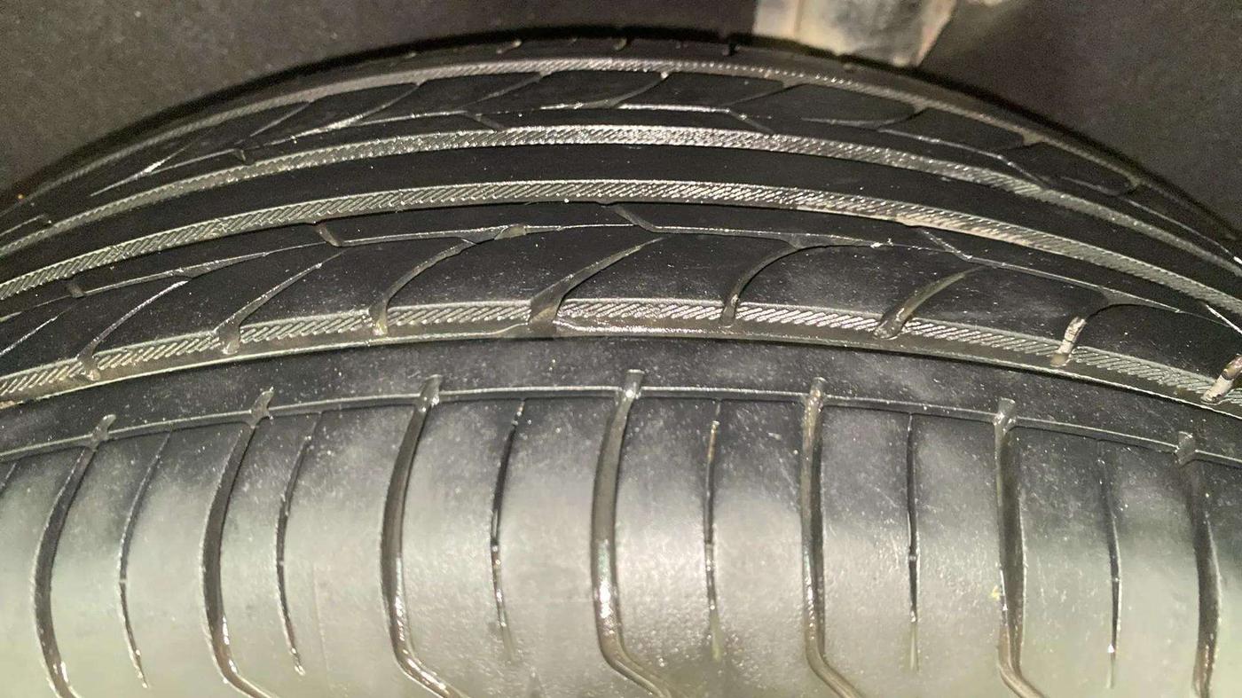 2016 Ford Ecosport TITANIUM 1.5L DIESEL, Diesel, Manual, 78,473 km, Left Rear Tyre Tread