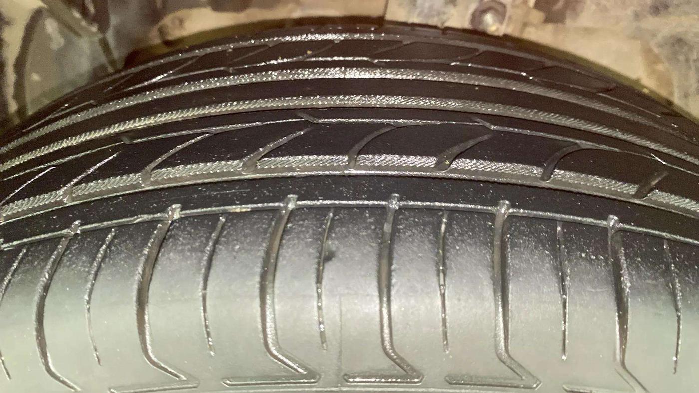 2016 Ford Ecosport TITANIUM 1.5L DIESEL, Diesel, Manual, 78,473 km, Left Front Tyre Tread