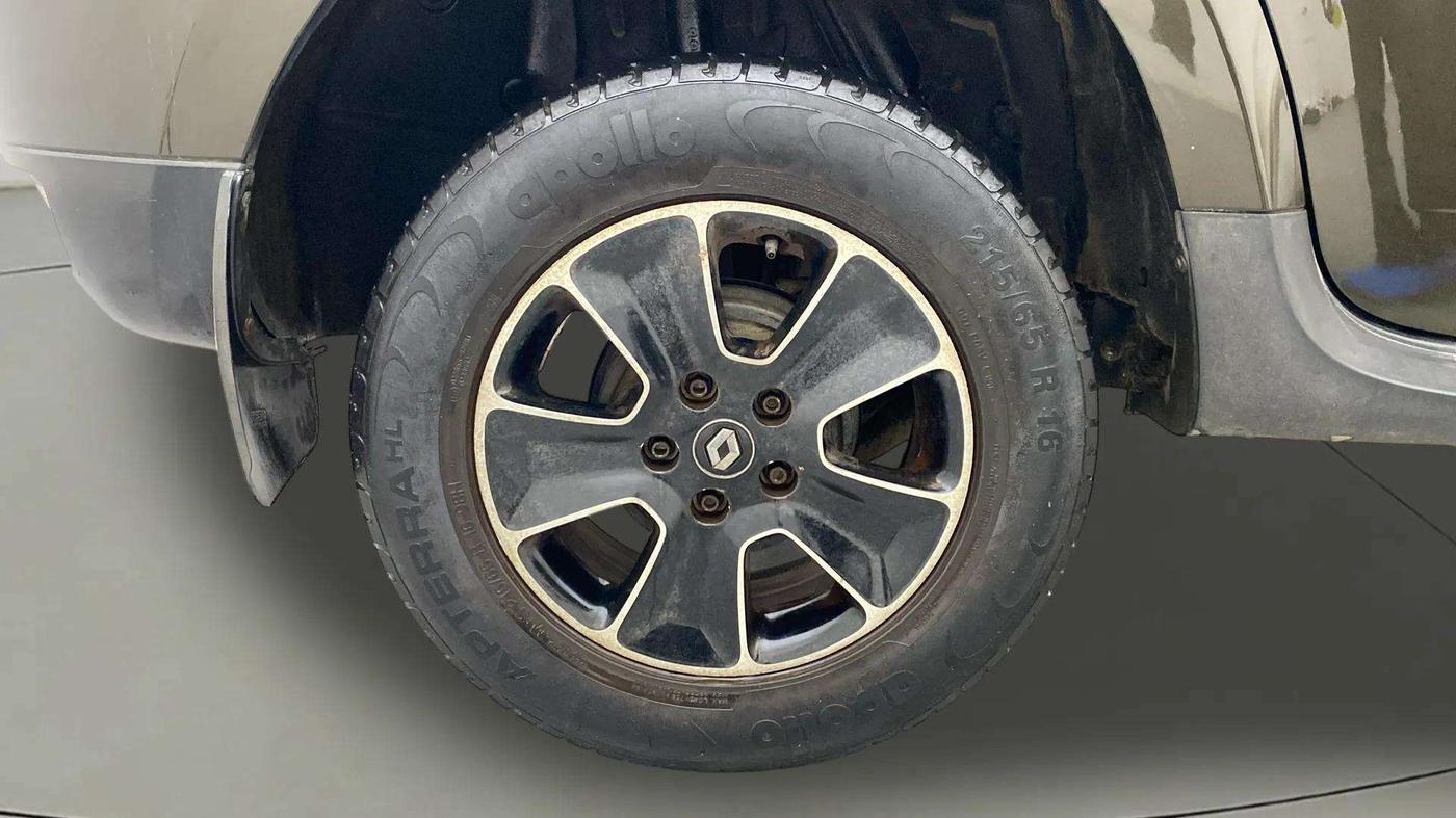 2018 Renault Duster 110 PS RXZ 4X2 AMT DIESEL, Diesel, Automatic, 35,984 km, Right Rear Wheel