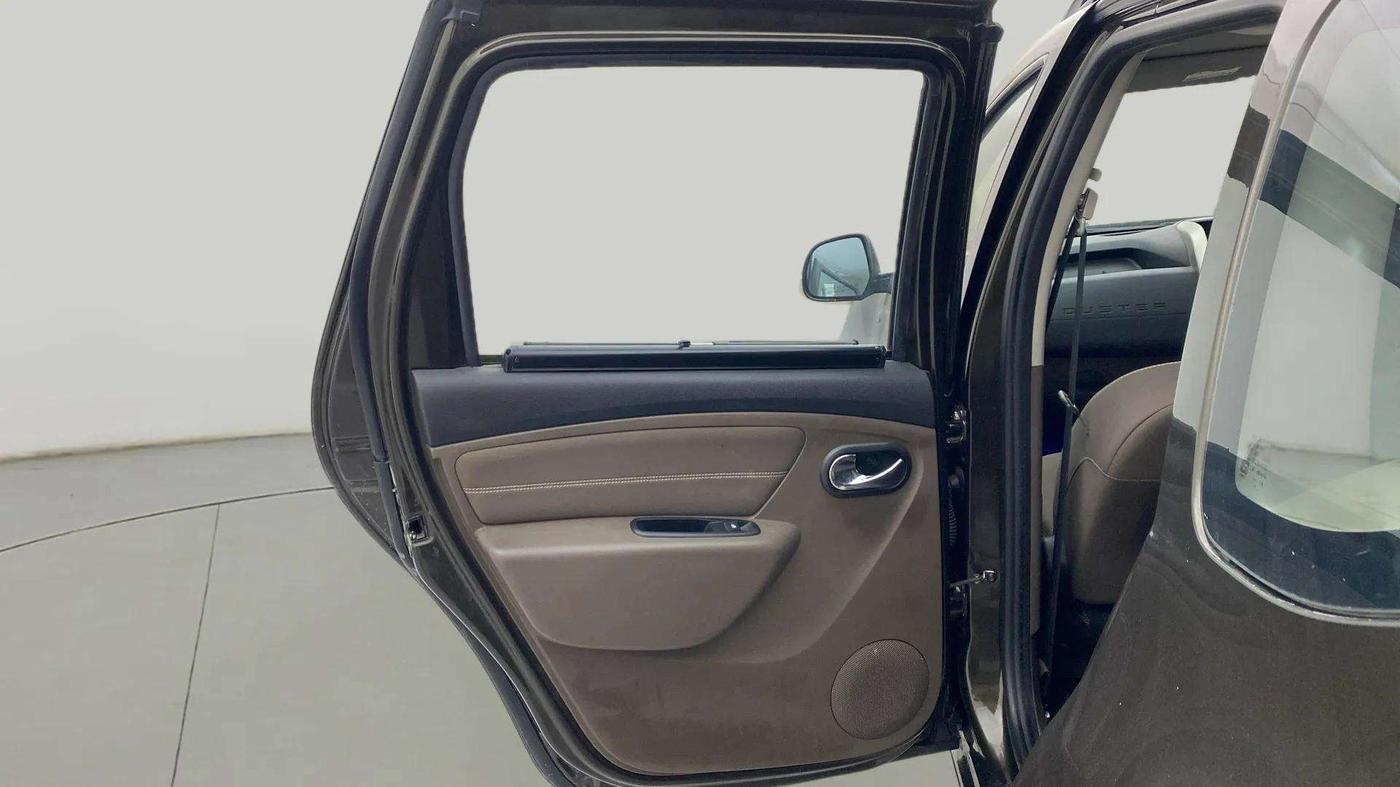 2018 Renault Duster 110 PS RXZ 4X2 AMT DIESEL, Diesel, Automatic, 35,984 km, LHS Rear Door