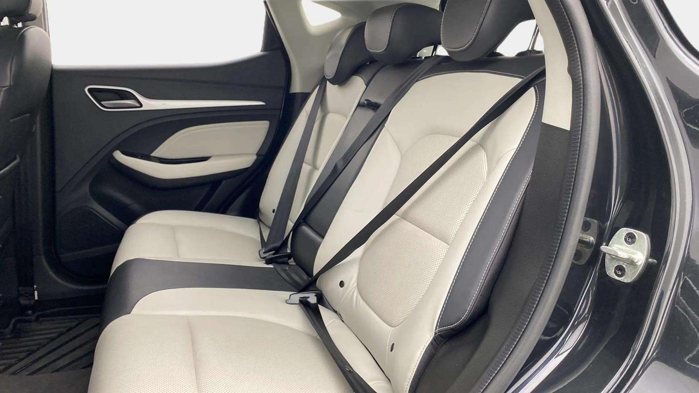 2023 MG ASTOR SHARP 1.5 CVT, Petrol, Automatic, 20,788 km, Right Side Rear Door Cabin