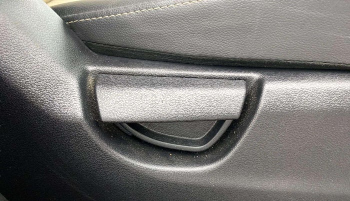 2019 Hyundai NEW SANTRO SPORTZ AMT, Petrol, Automatic, 7,916 km, Driver Side Adjustment Panel