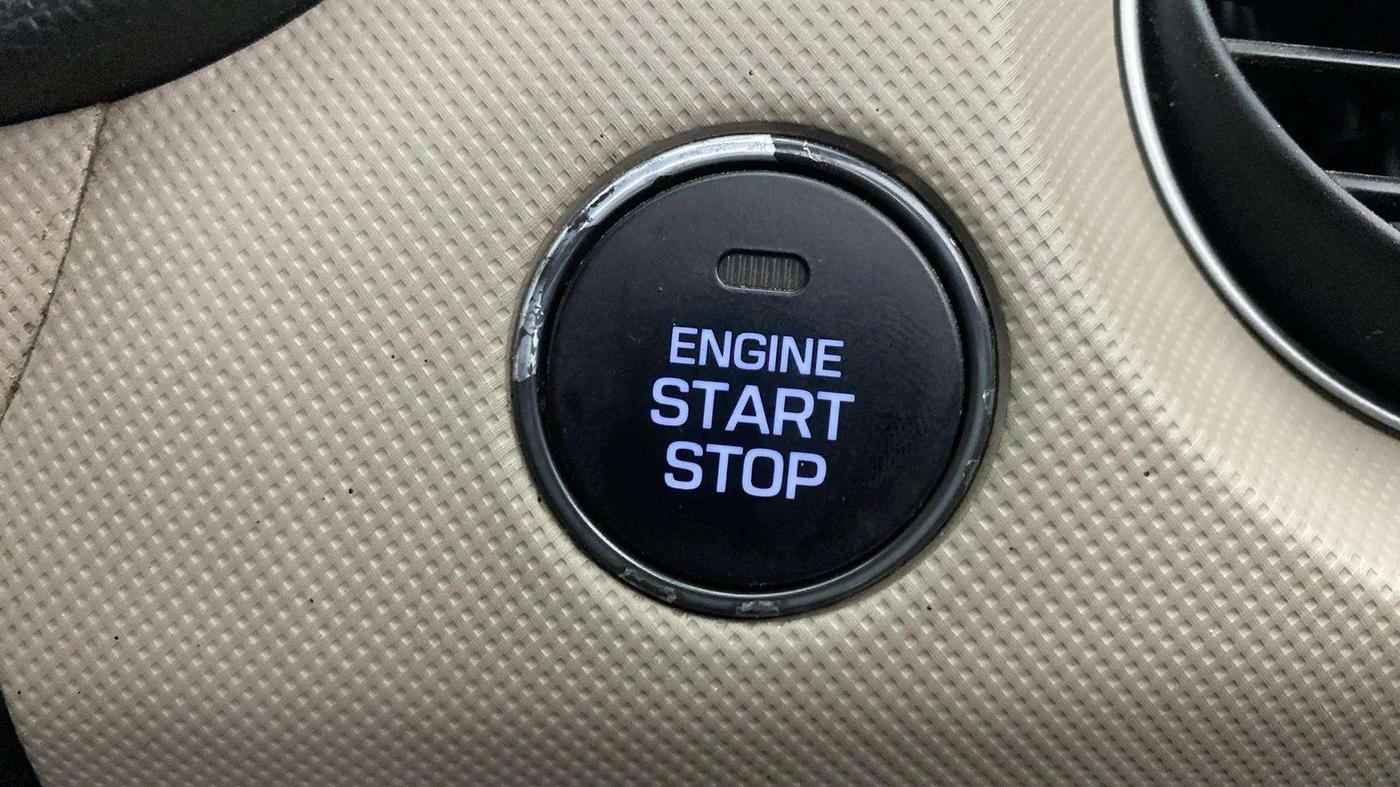 2014 Hyundai Grand i10 SPORTZ 1.2 KAPPA VTVT, Petrol, Manual, 8,833 km, Keyless Start/ Stop Button