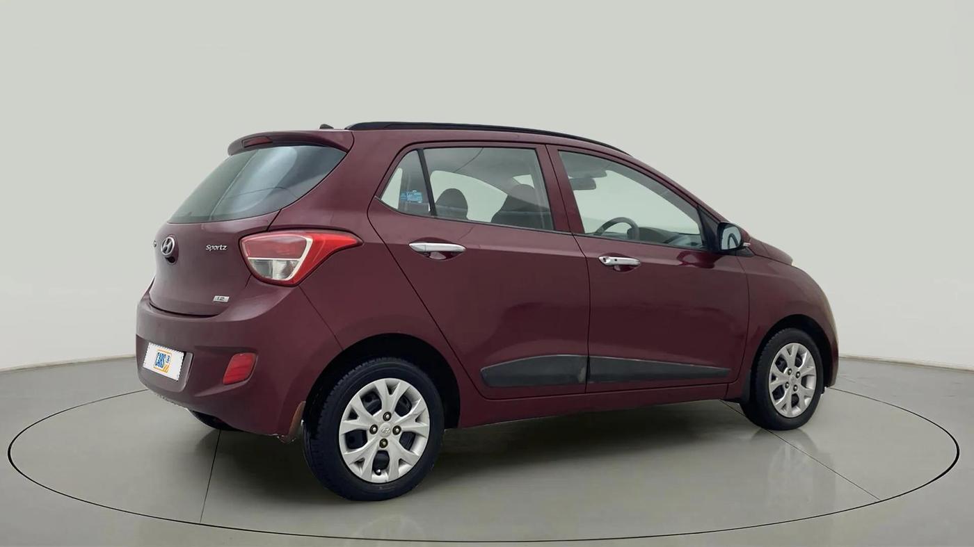 2014 Hyundai Grand i10 SPORTZ 1.2 KAPPA VTVT, Petrol, Manual, 8,833 km, Right Back Diagonal
