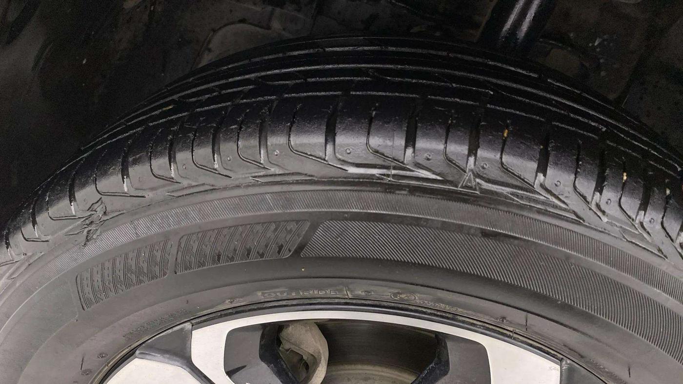 2021 Tata NEXON XZ PLUS PETROL, Petrol, Manual, 19,690 km, Left Front Tyre Tread