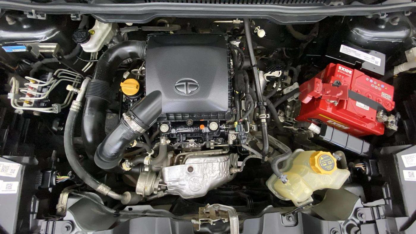 2021 Tata NEXON XZ PLUS PETROL, Petrol, Manual, 19,690 km, Engine View