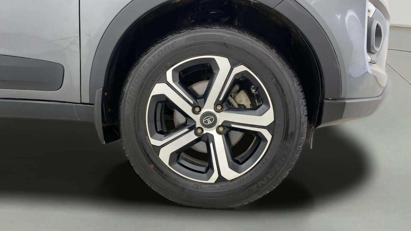 2021 Tata NEXON XZ PLUS PETROL, Petrol, Manual, 19,690 km, Right Front Wheel