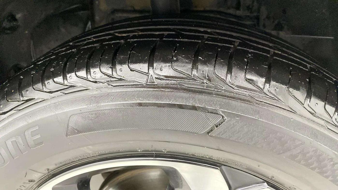 2021 Tata NEXON XZ PLUS PETROL, Petrol, Manual, 19,690 km, Right Front Tyre Tread