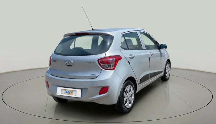 2015 Hyundai Grand i10 MAGNA 1.2 KAPPA VTVT, Petrol, Manual, 30,126 km, Right Back Diagonal