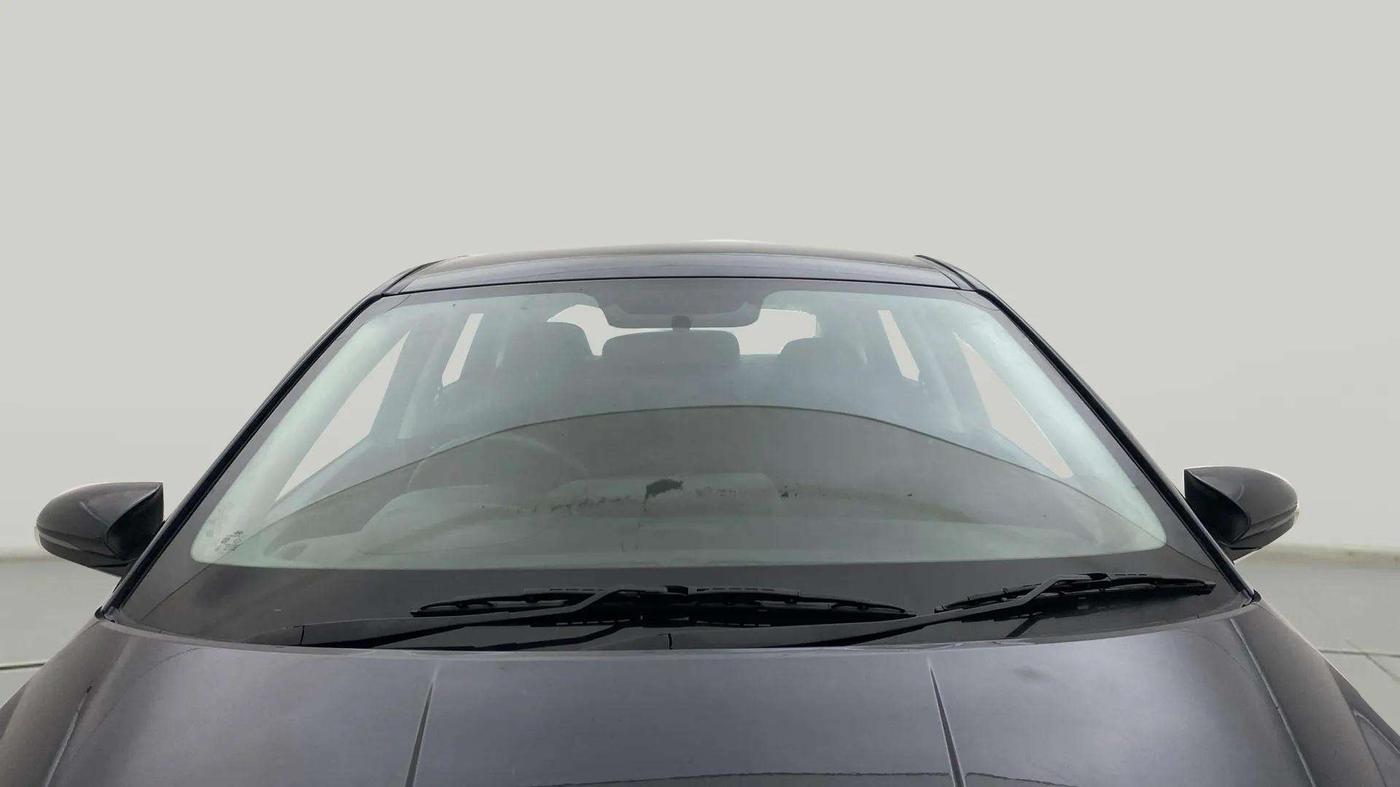 2023 Hyundai NEW I20 SPORTZ 1.2 MT, Petrol, Manual, 31,246 km, Front Windshield