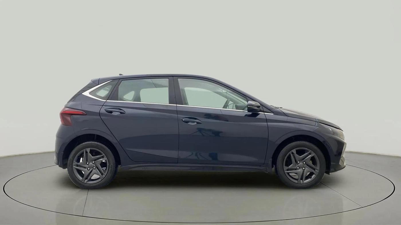 2023 Hyundai NEW I20 SPORTZ 1.2 MT, Petrol, Manual, 31,246 km, Right Side View