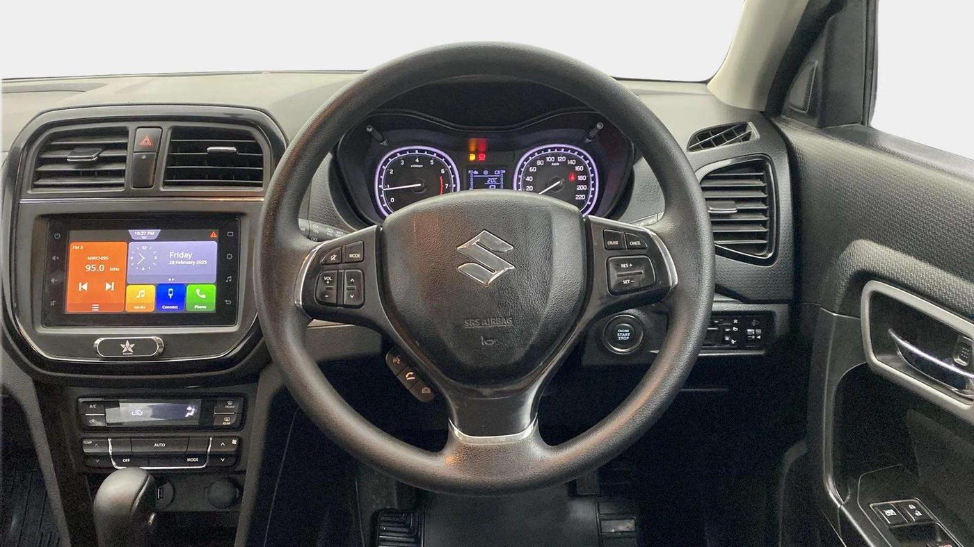 2021 Maruti Vitara Brezza ZXI AT SHVS, Petrol, Automatic, 30,521 km, Steering Wheel Close Up