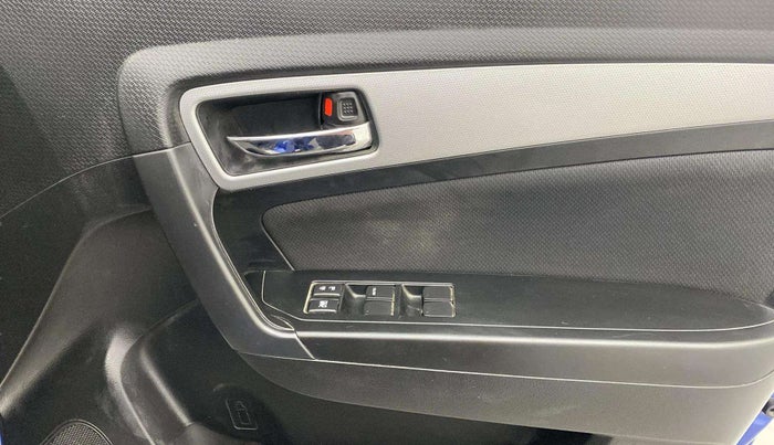 2021 Maruti Vitara Brezza ZXI AT SHVS, Petrol, Automatic, 30,360 km, Driver Side Door Panels Control