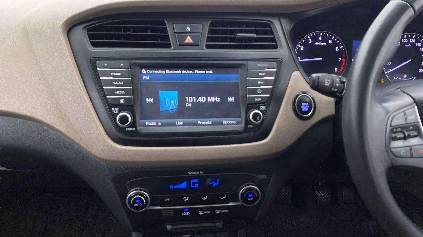 2016 Hyundai Elite i20 ASTA 1.2 (O), Petrol, Manual, 63,171 km, Air Conditioner
