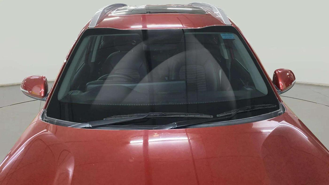 2022 KIA SONET HTX 1.0 IMT, Petrol, Manual, 17,623 km, Front Windshield