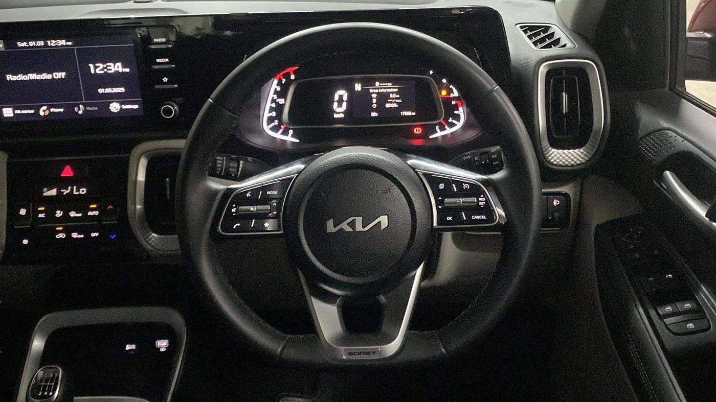 2022 KIA SONET HTX 1.0 IMT, Petrol, Manual, 17,623 km, Steering Wheel Close Up