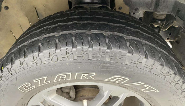 2021 Mahindra Thar LX  P 4WD AT CONVERTIBLE, Petrol, Automatic, 32,625 km, Right Front Tyre Tread