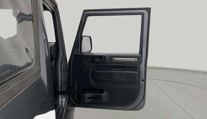 2021 Mahindra Thar LX  P 4WD AT CONVERTIBLE, Petrol, Automatic, 32,625 km, RHS Front Door