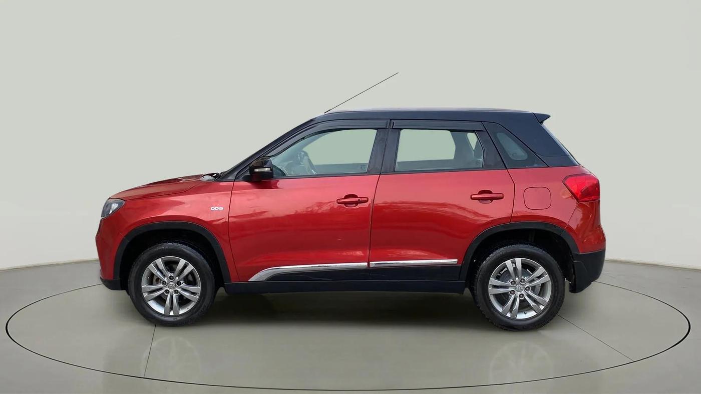 2017 Maruti Vitara Brezza ZDI PLUS DUAL TONE, Diesel, Manual, 91,703 km, Left Side