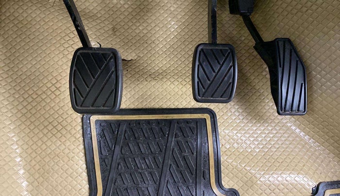 2018 Maruti Dzire VDI, Diesel, Manual, 11,665 km, Pedals
