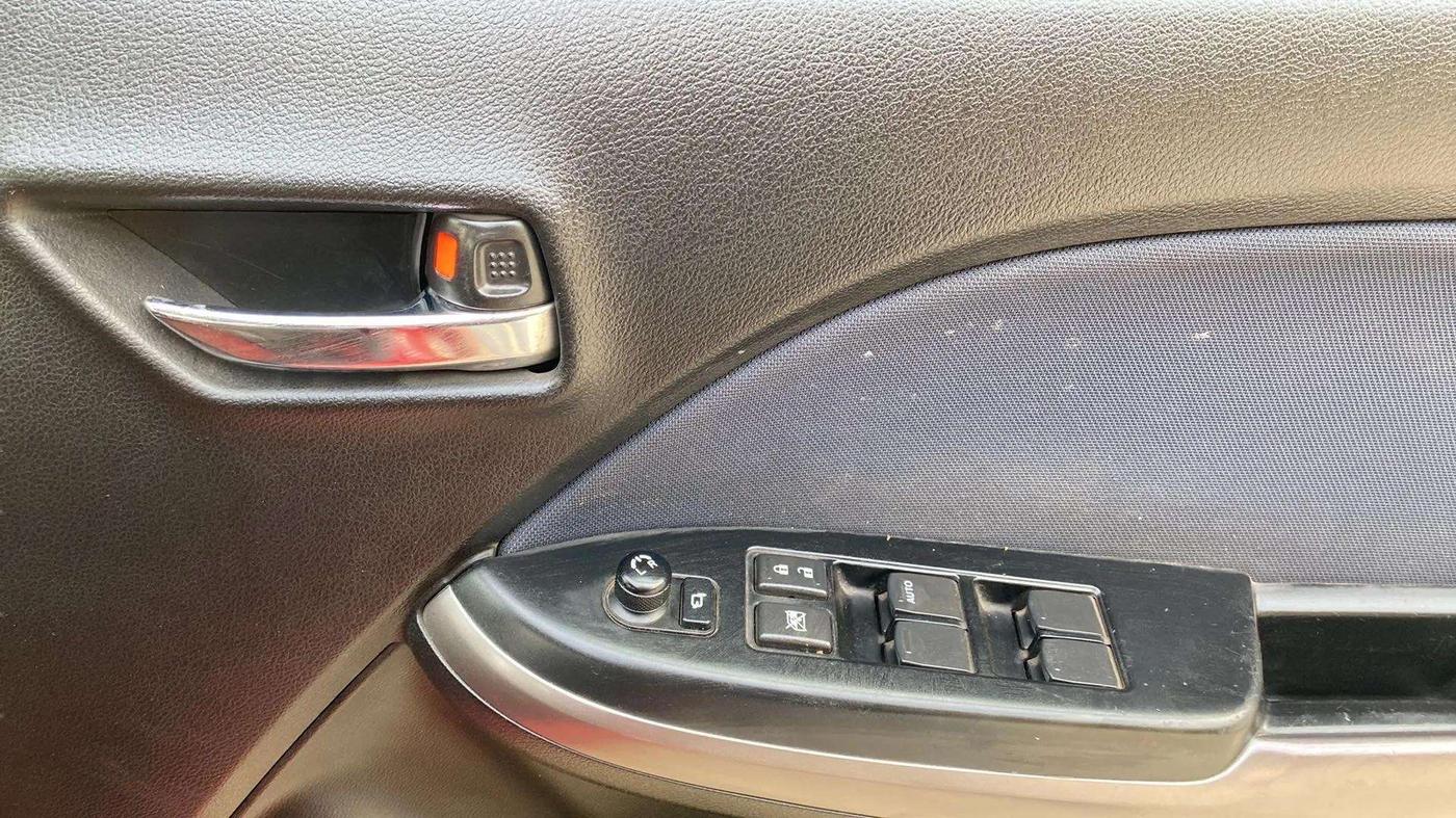 2021 Maruti Baleno ZETA PETROL 1.2, Petrol, Manual, 45,322 km, Driver Side Door Panels Control