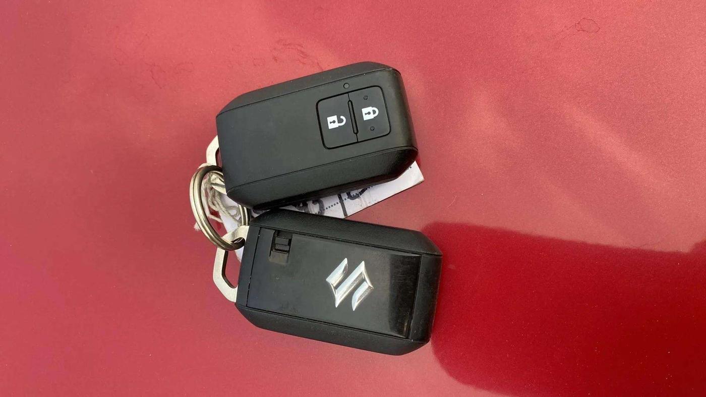 2021 Maruti Baleno ZETA PETROL 1.2, Petrol, Manual, 45,322 km, Key Close Up